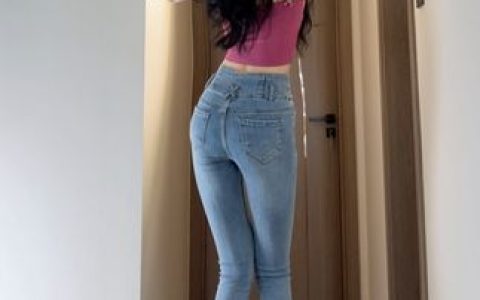 唐十七最新图片分享,捕捉她的每个魅力瞬间