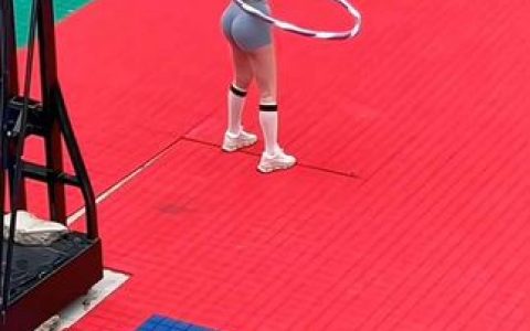 顶级模特猪小七玉兔呼之欲出欲臀柔软,猪小七如何保持顶级模特身材