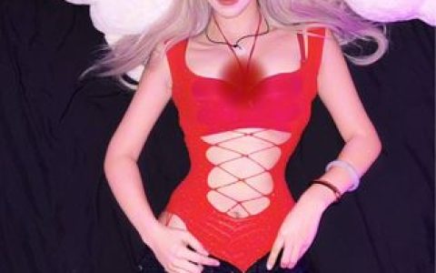 舞蹈小野马定制内容更新,她如何将每个动作演绎得淋漓尽致?