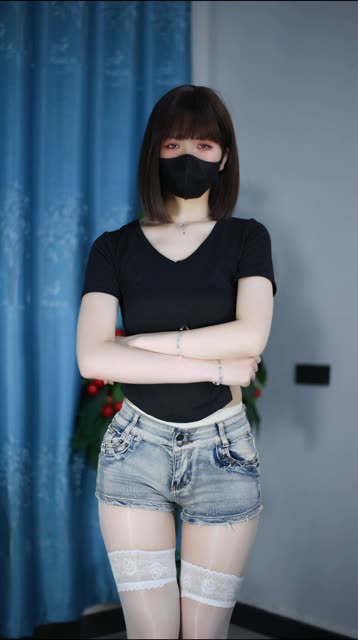 白龙猫女微密圈weme作品资源展示，喵系少女白龙猫女的时尚秘密