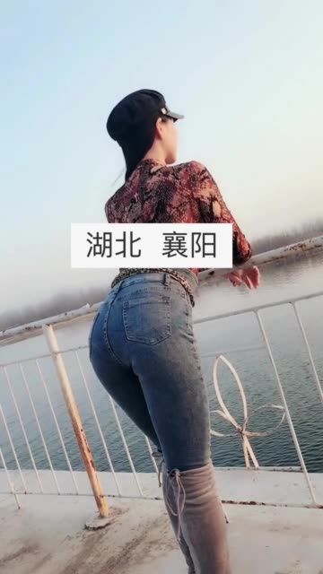 回顾二姐疼你早期视频，从经典到现今的舞蹈进化之路