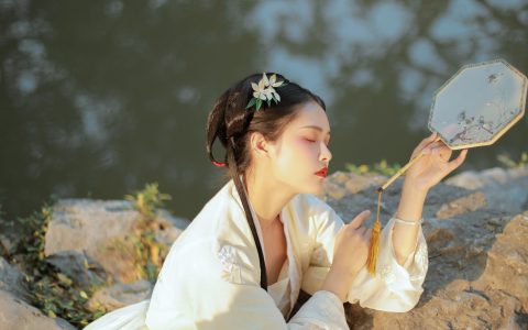 庭深日暮古典 古装 妹子 古代 姑娘 写真 清纯 – YiTuYu艺图语