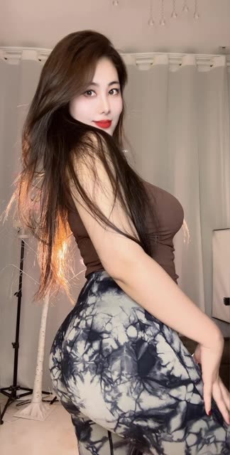 安妮朵朵的私人订制舞视频，网红的热舞视频资源分享