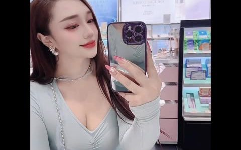 阿色微密圈最新作品,穿搭攻略让你颜值与身材并重