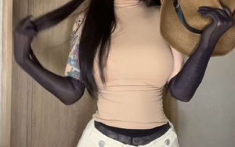 卡通百科老王觅圈风格独特,魅力写真作品大展示