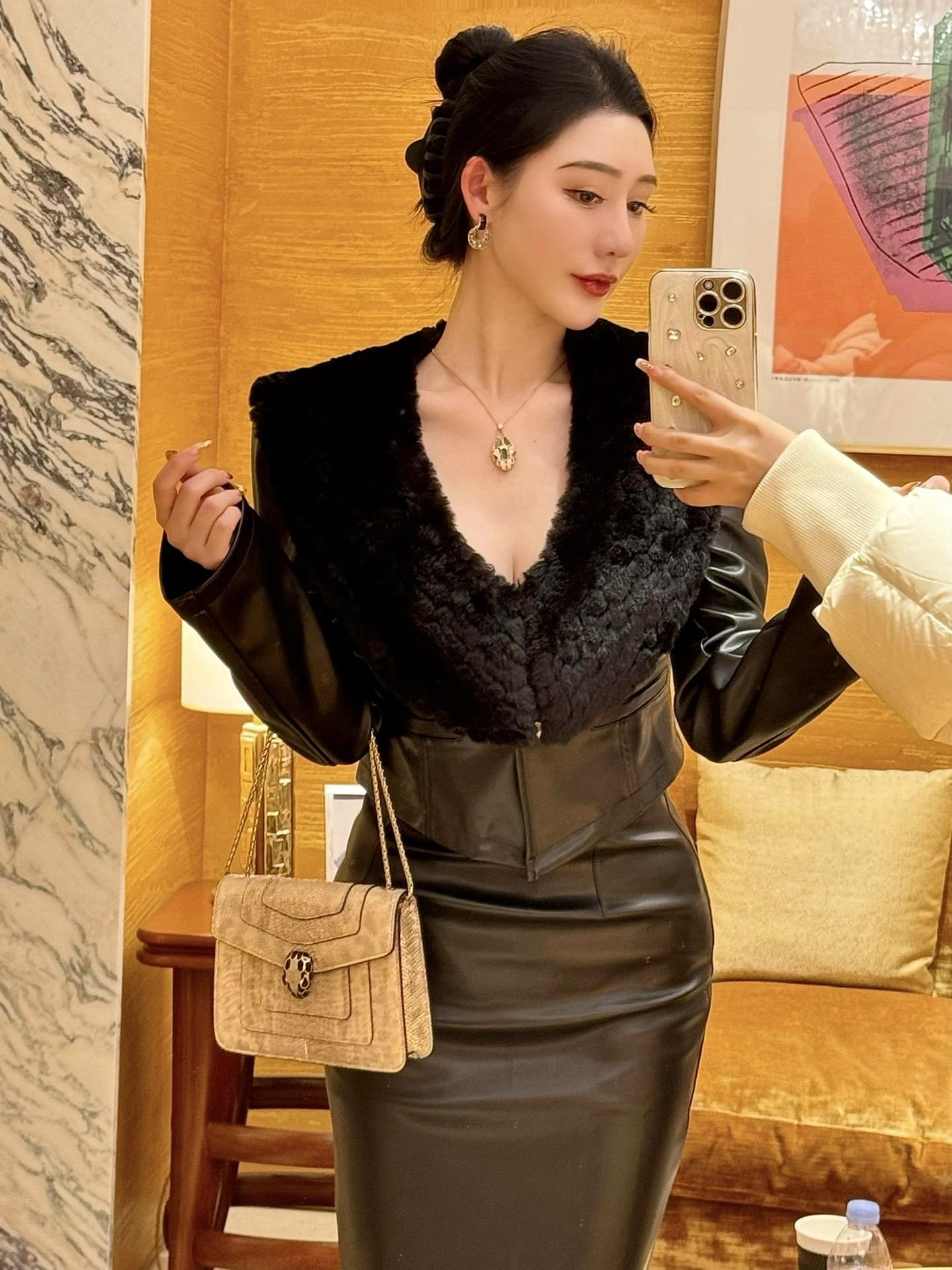 不爱笑的赛琳微密圈付费写真，创作背后的心血与回报