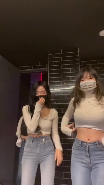 兰学姐超凶微博内容分享，从公开到隐藏的精彩舞蹈
