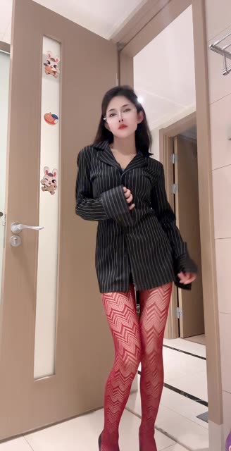 快手小岚岚直播火爆全网，私人订制为何如此受欢迎？