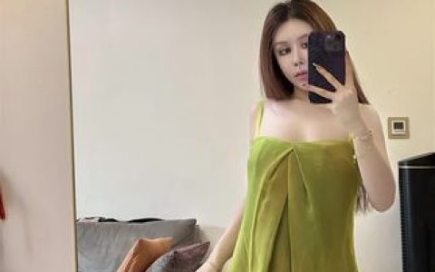 玫桃泡芙黑丝穿搭解析,从性感到时尚的搭配