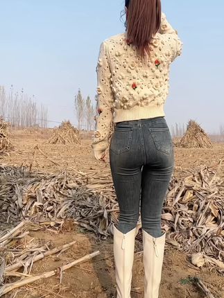 网易CC小果热舞合集最新动态，唯美与性感兼具的作品分享