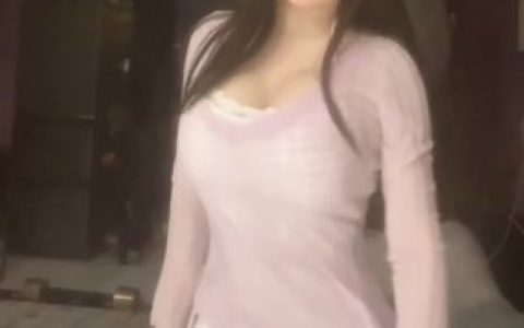 冰泉女神小号是谁，探索她隐藏的社交账号与低调生活