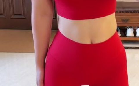 微博小猫咪CK微密圈穿越清代,完成任务重返现代