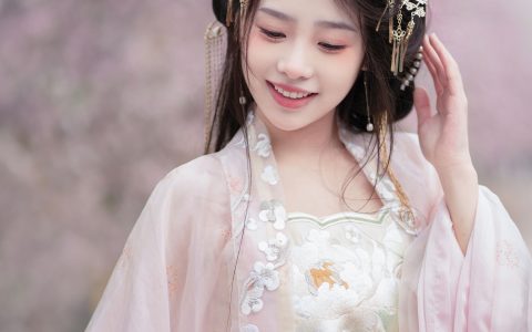 十里春风不如你古装 少女 汉服 模特 唯美 海棠花 – YiTuYu艺图语