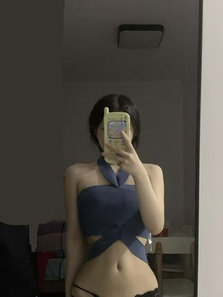 小芋泥yyy的时尚穿搭技巧，她的个人风格如何脱颖而出？
