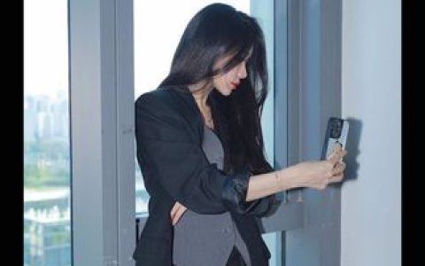 揭秘微密圈网红“Sia 不吃鱼”,真名叫什么?资源值得购买吗?