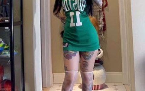 抖音卡通百科老王圈内照片曝光,她的纹身作品简直绝了