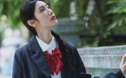 小白《夏之花》 – YiTuYu艺图语