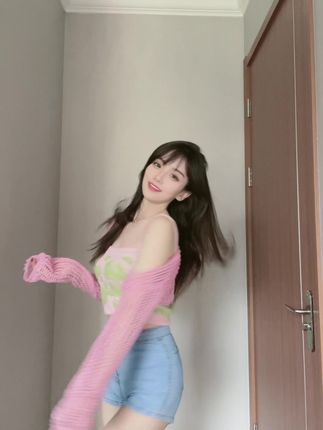 抖音崽崽nana微博，她的最新日常分享一览