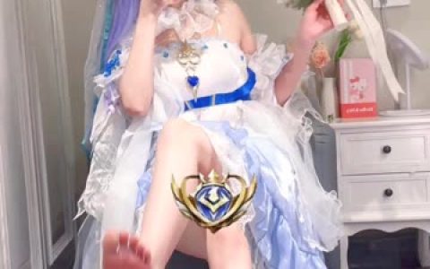 G44不会受伤超迷人动漫博主作品资源写真集芙洛伦白情等作品欣赏,G44不会受伤cos《蔚蓝档案》飞鸟马时性感与可爱的魅力共舞