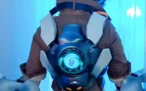 半半子cos镇海魅魔利兹柴郡凤鸣春晓等套图,魅魔利兹与凤鸣春晓cos图集大放送