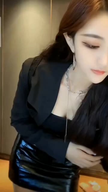 网易CC小燃燃至尊版微博内容解读，定制舞蹈如何欣赏？