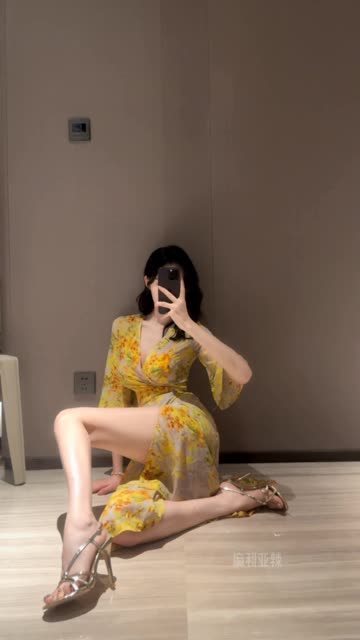 【麻利亚辣】lala的身材是真滴辣呀~网友直呼受不了，微密圈最火辣的身材展示