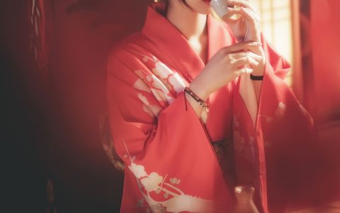 二彤《和服少女》 – YiTuYu艺图语