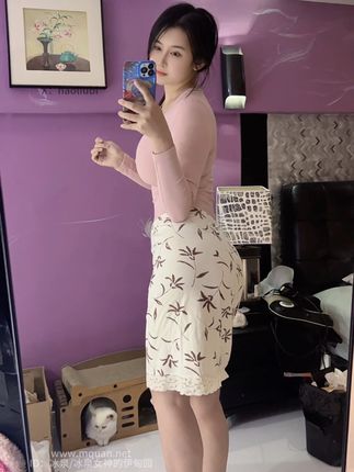 冰泉女神原名，揭开她的真实姓名与身份背景