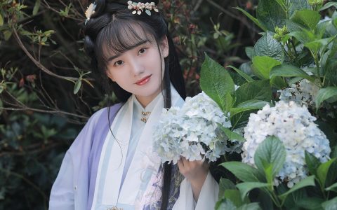 甜甜阑《风有约，花不误》 – YiTuYu艺图语