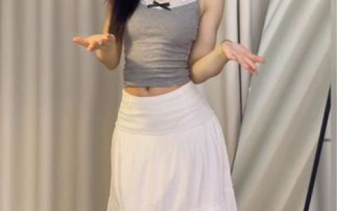 网易CC蓝云小园定制服务,如何预约她的专属表演?