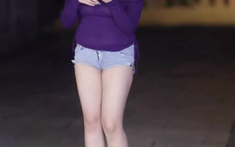 晚苏susu6月私购写真,无水印灰色瑜伽作品