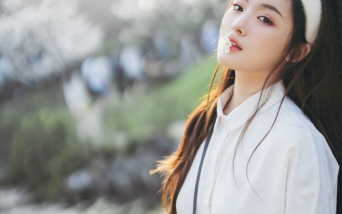 幺鸡w《三月樱花》 – YiTuYu艺图语