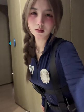 八酱戴牙套作品迷人笑容的独特魅力，揭秘八酱的牙套作品背后的故事