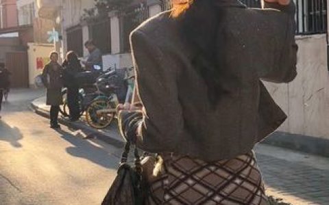 甜美可爱的颜值博主脸红mm,私密系列照片曝光