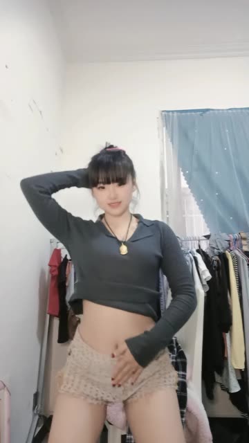 网易CC小微微唯美定制舞蹈，她的唯美舞蹈为何深得粉丝喜爱？