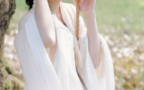 南子唯美 小清新 优美 美好 古风 树林 美人写真 – YiTuYu艺图语