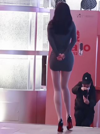 猪小七隆胸传闻真相大揭秘！猪小七的身材变化探讨
