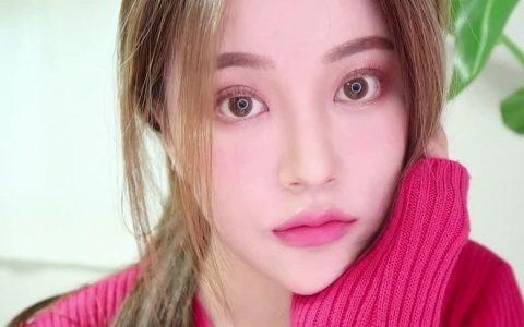 越南小姐姐ZinieQ,神乎其技的化妆技巧