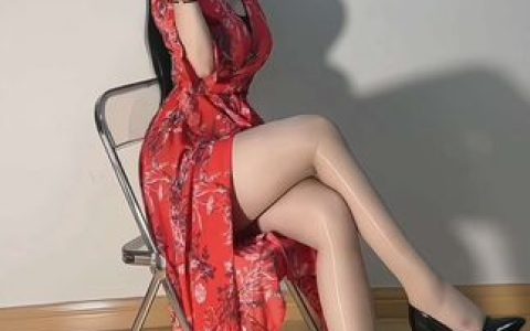 猪饲料微密圈付费作品全集,视频+图集大赏黑丝造型火了!