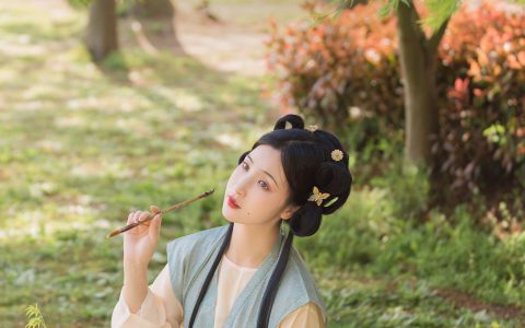 我是金儿呀《四月清和雨乍晴》 – YiTuYu艺图语