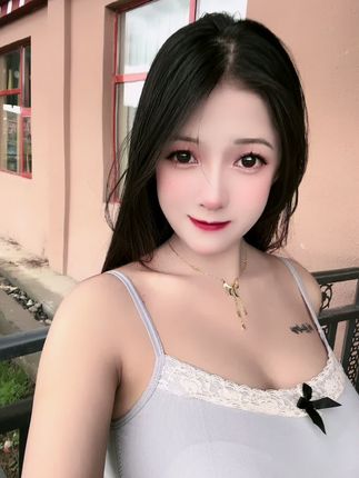 脑婆睡醒啦微博最新穿搭，如何打破时尚界的常规