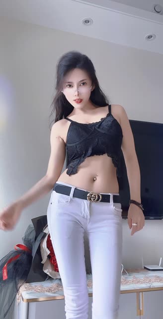 快手小岚岚直播火爆全网，私人订制为何如此受欢迎？