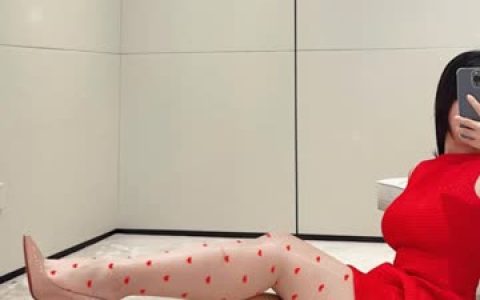 张贺玉维密圈照片曝光,网络热议的张老师嘉宾专享内容揭秘