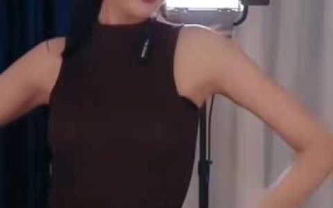 斗鱼乔妹eve几岁,了解乔妹eve的年龄和她的职业发展