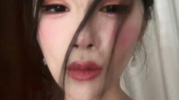 小恩雅舞蹈每一场演出都是一场视觉盛宴，如何观看小恩雅的舞蹈表演，捕捉每一个精彩瞬间