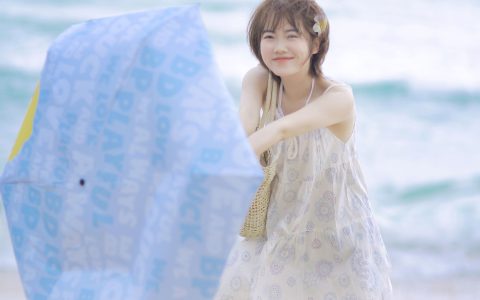 小喵咪不懂鱼《海边日系少女》 – YiTuYu艺图语