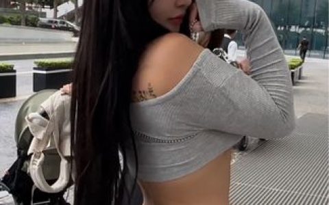 这就是自律的女人！宋昱欣的极致腰臀比怎么练出来的？健身女神宋昱欣的塑形秘籍