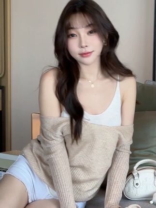 徐莉芝booty 旗袍女神画语牛仔裤最新壁纸图集，徐莉芝Booty旗袍牛仔裤写真壁纸