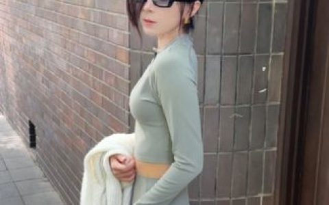 李嘉欣97的成长故事,网红女神的蜕变历程