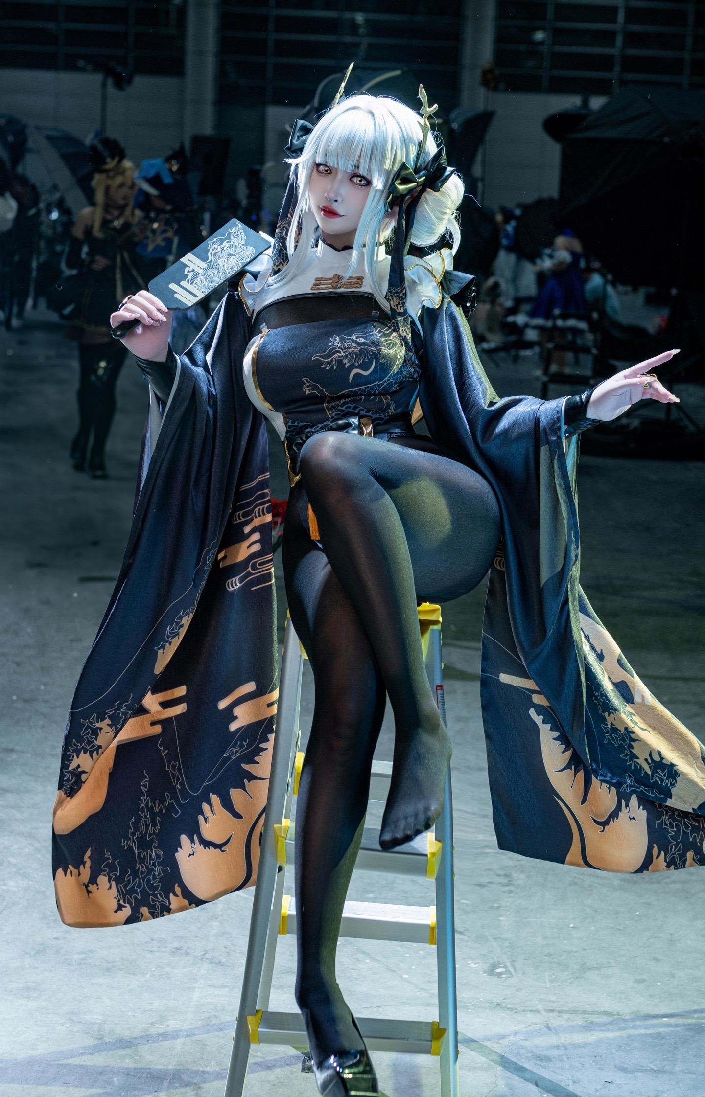 ZinieQ化身《天元突破红莲螺岩》，女主角Cosplay